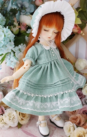 Love Type - Basic Bonnet Dress (Green)